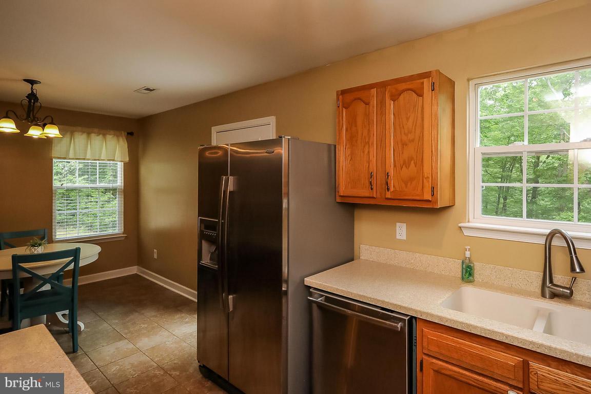 25865 Ricky Drive Hollywood, MD 20636 - Photo 8 of 23 Kitchen