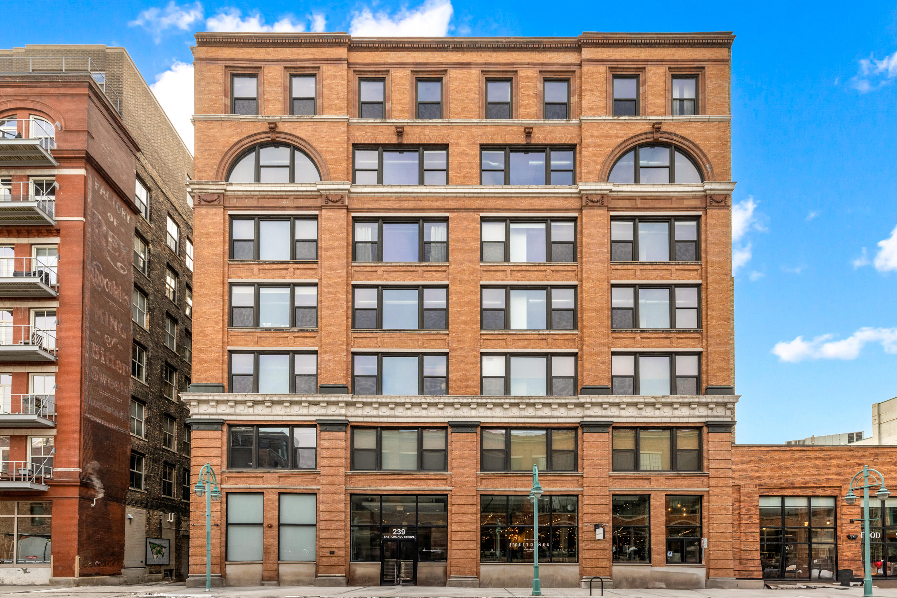 239 East Chicago Street, Unit 210 Milwaukee, WI 53202 - Photo 12 of 13 Exterior I