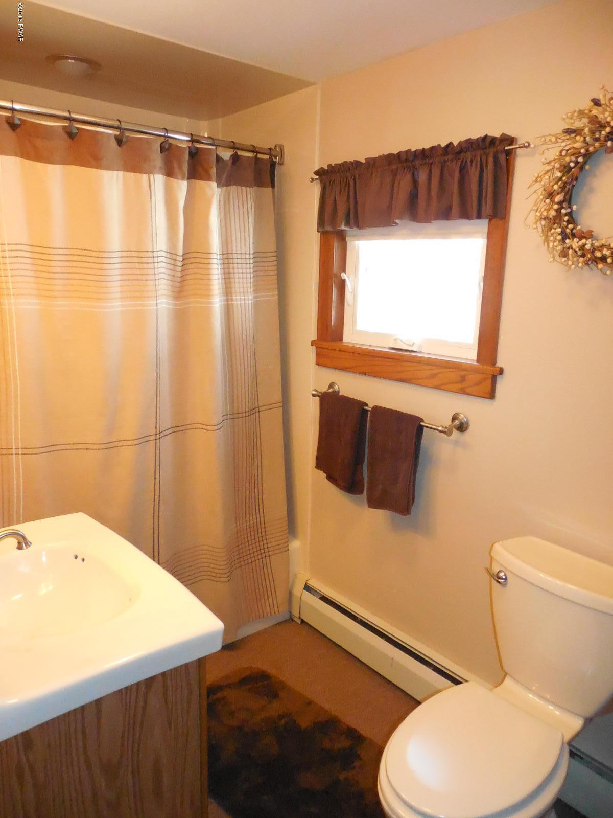 360 Honesdale Road Waymart, PA 18472 - Photo 25 of 33 Main Bath