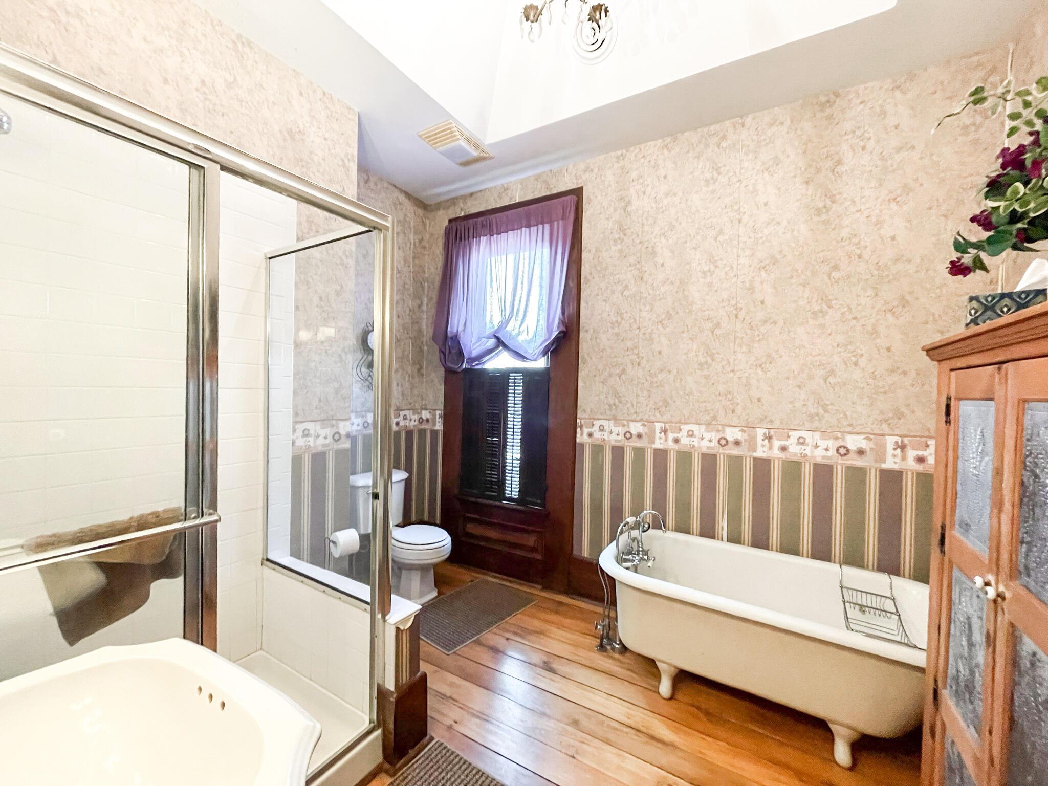 11905 Beckley Road Mount Vernon, OH 43050 - Photo 24 of 34 Upstairs Bath