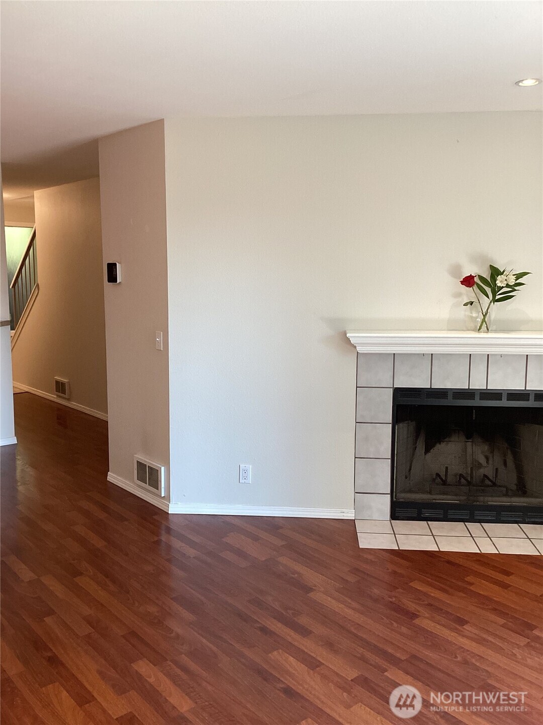 8512 242nd Street Southwest, Unit 4 Edmonds, WA 98026 - Photo 15 of 37