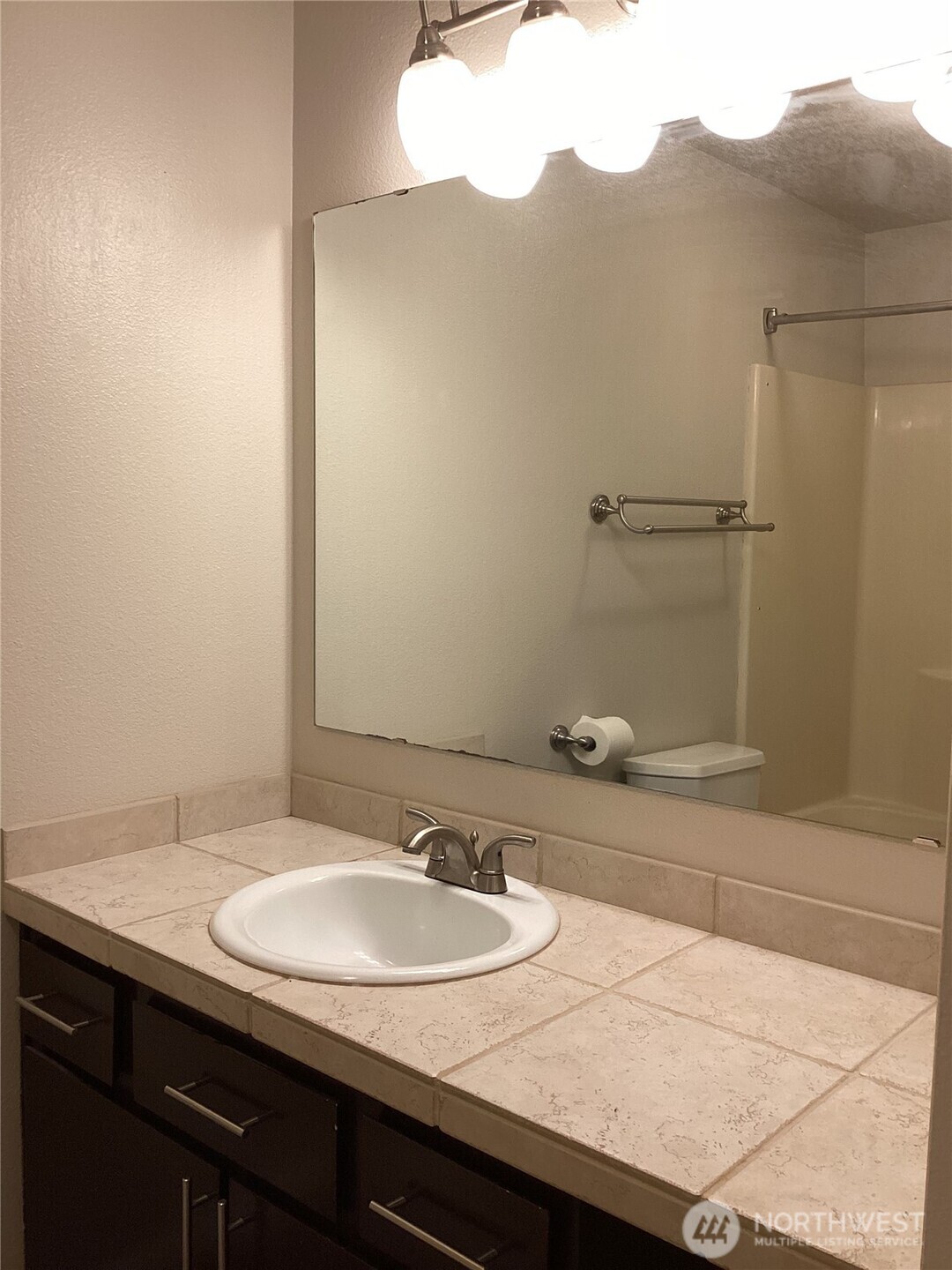 8512 242nd Street Southwest, Unit 4 Edmonds, WA 98026 - Photo 28 of 37