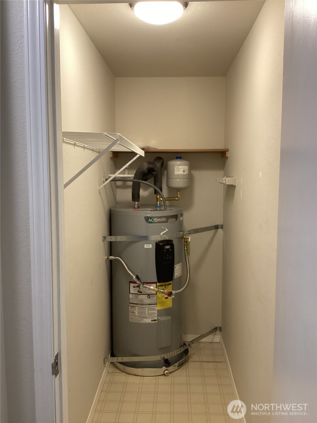 8512 242nd Street Southwest, Unit 4 Edmonds, WA 98026 - Photo 31 of 37