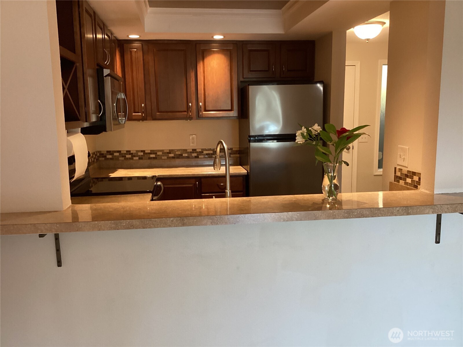 8512 242nd Street Southwest, Unit 4 Edmonds, WA 98026 - Photo 5 of 37