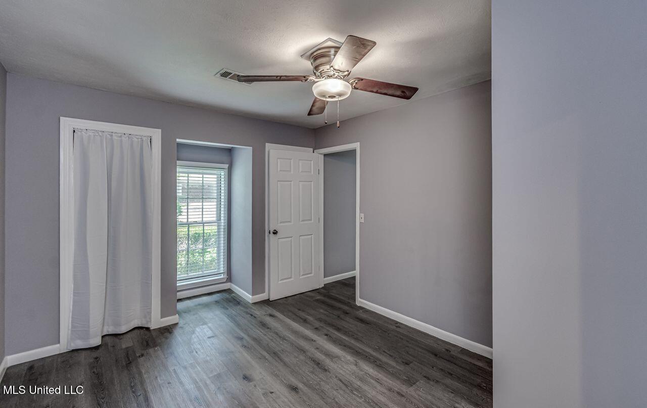 114 River Place Jackson, MS 39211 - Photo 4 of 13 Bedroom 1 RP