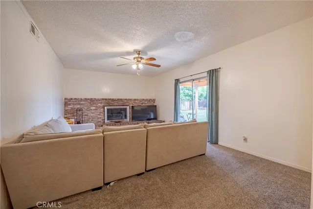 a view of a livingroom with furniture