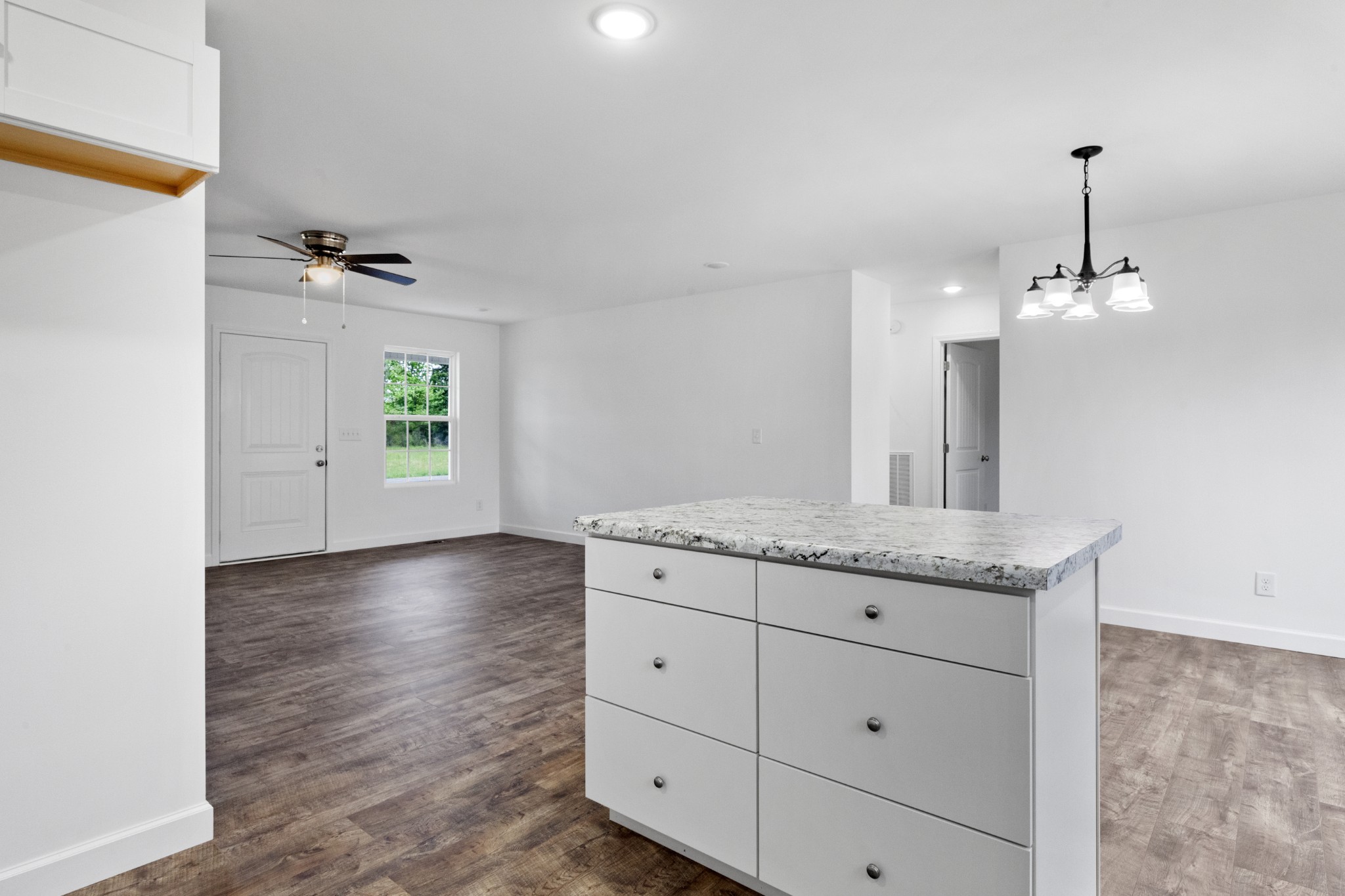 150 Estes Road Smithville, TN 37166 - Photo 8 of 27 Gallery Image 8