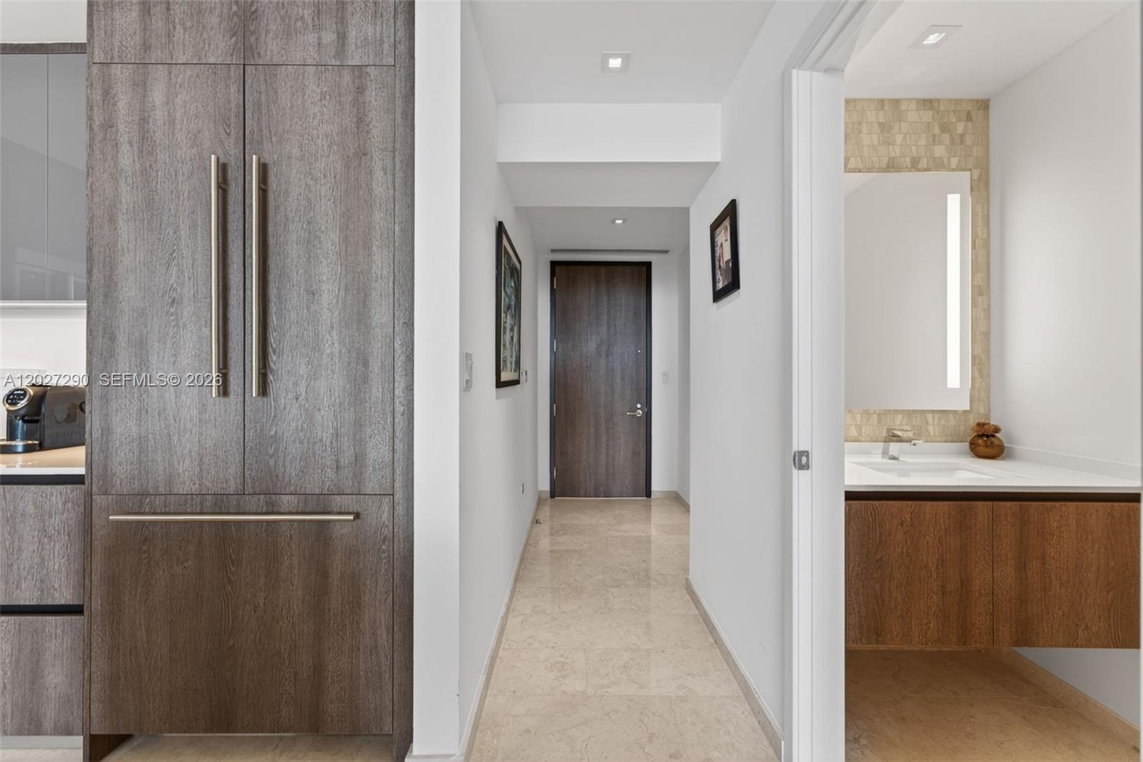 88 Southwest 7th Street, Unit 2408 Miami, FL 33130 - Photo 15 of 20