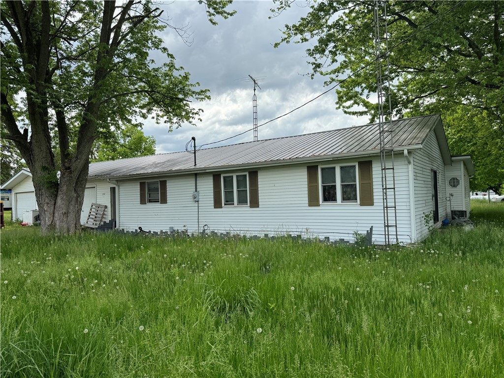 130 Center Street State Line, IN 47982 - Photo 1 of 7 Gallery Image 1