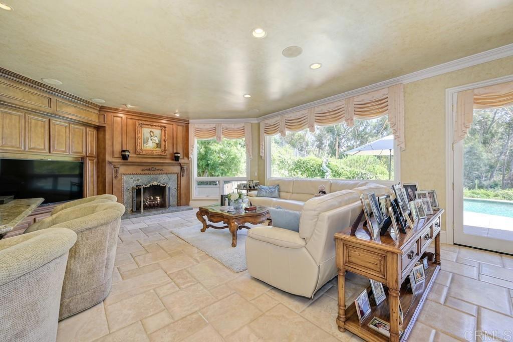 7210 Aviara Drive Carlsbad, CA 92011 - Photo 17 of 63