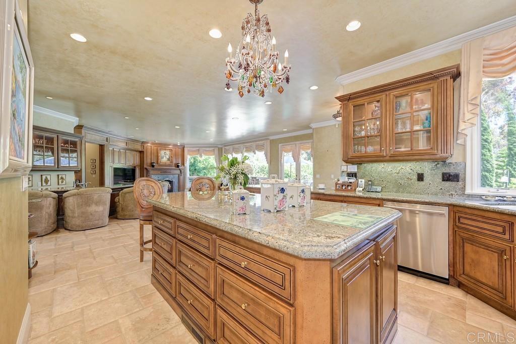 7210 Aviara Drive Carlsbad, CA 92011 - Photo 24 of 63