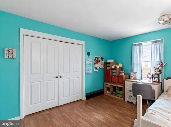 a view of a back yard with a house