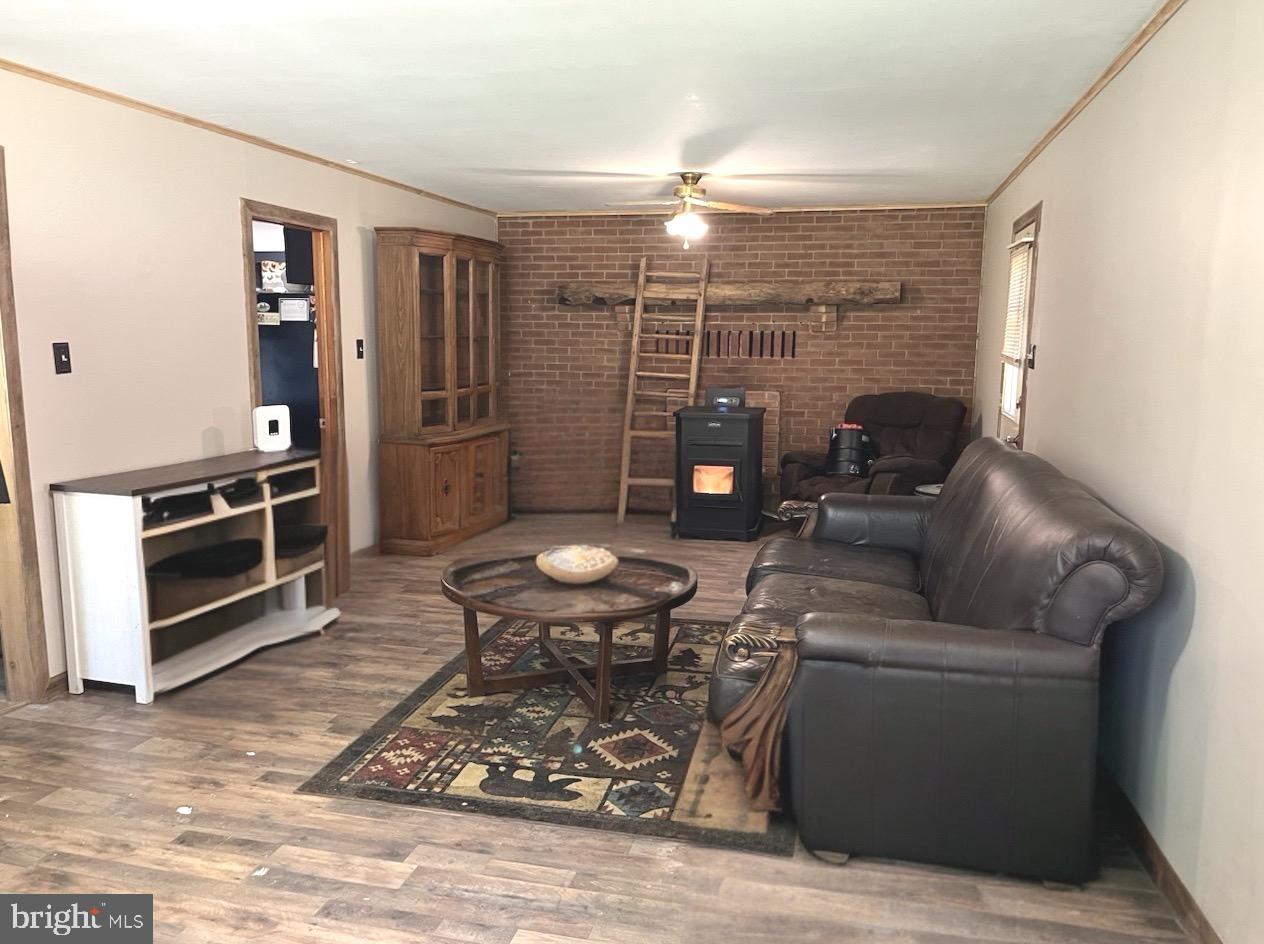 909 Emory Church Road Upperco, MD 21155 - Photo 4 of 13 Family room