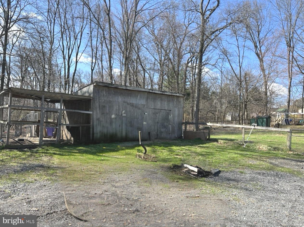 909 Emory Church Road Upperco, MD 21155 - Photo 10 of 13 Outbuilding