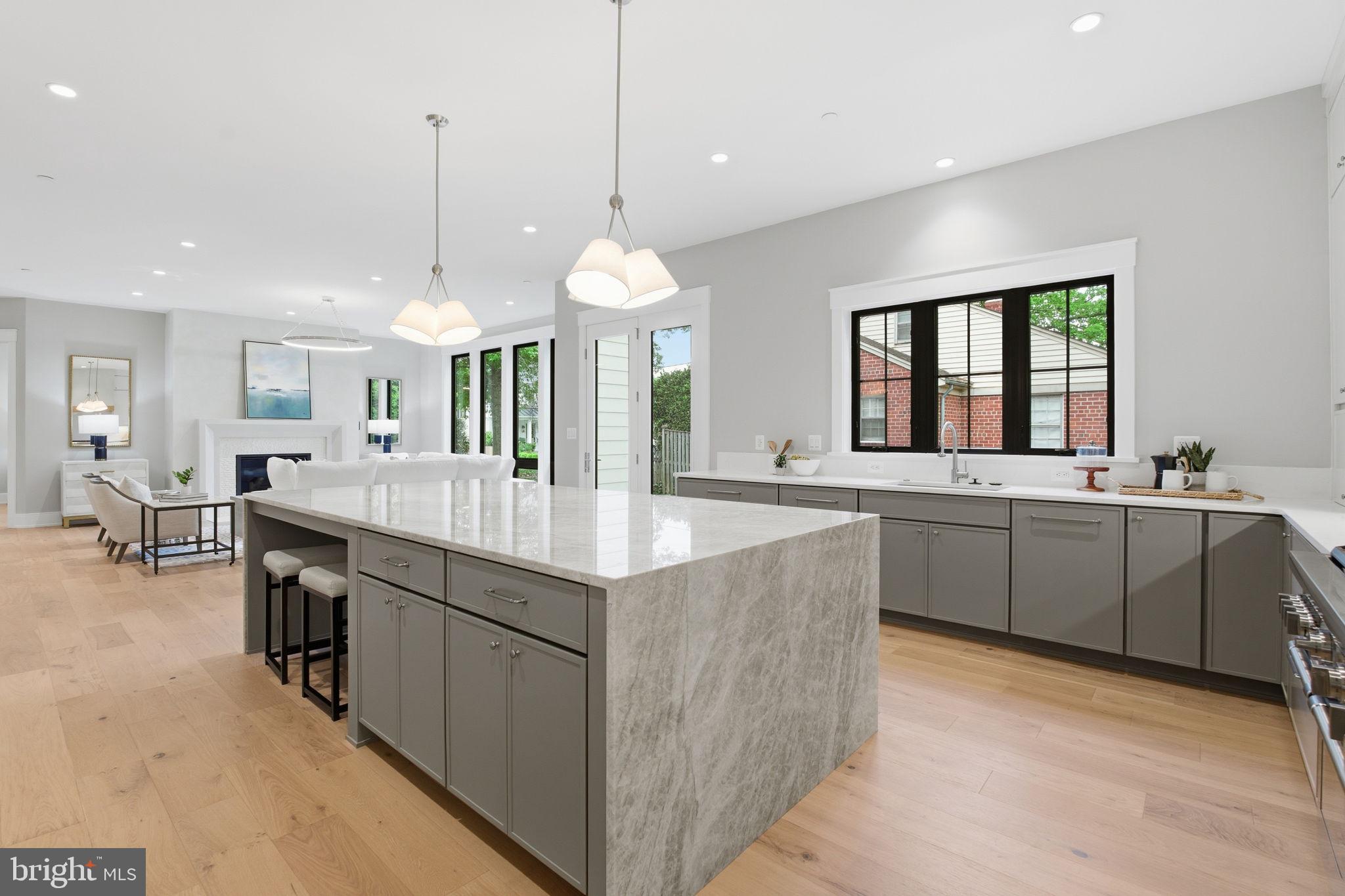 3301 Winnett Road Chevy Chase, MD 20815 - Photo 16 of 85