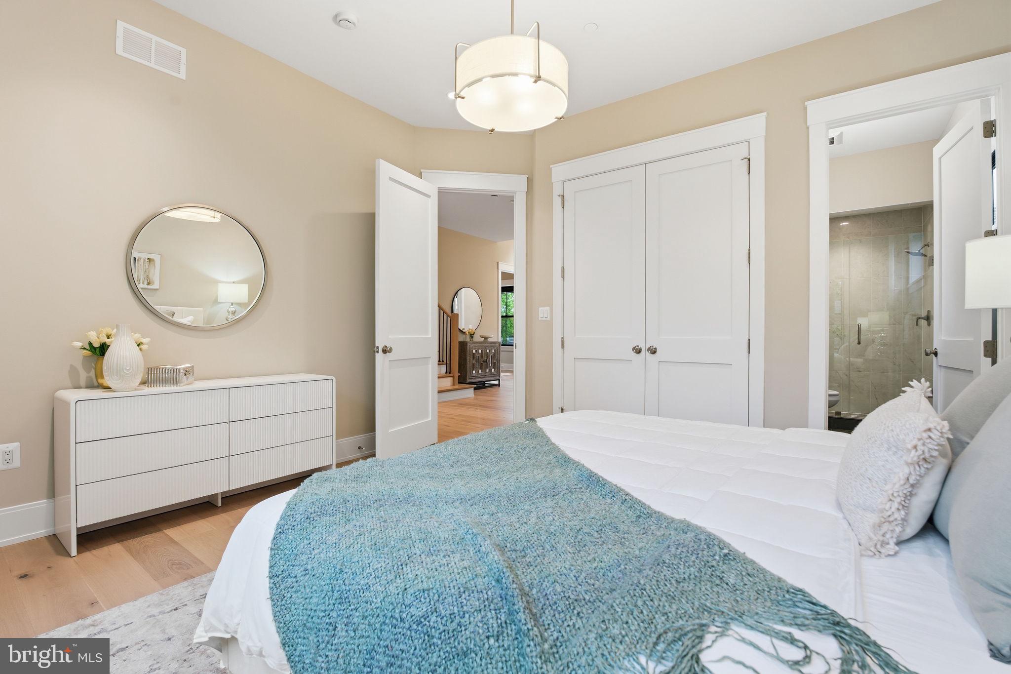 3301 Winnett Road Chevy Chase, MD 20815 - Photo 44 of 85