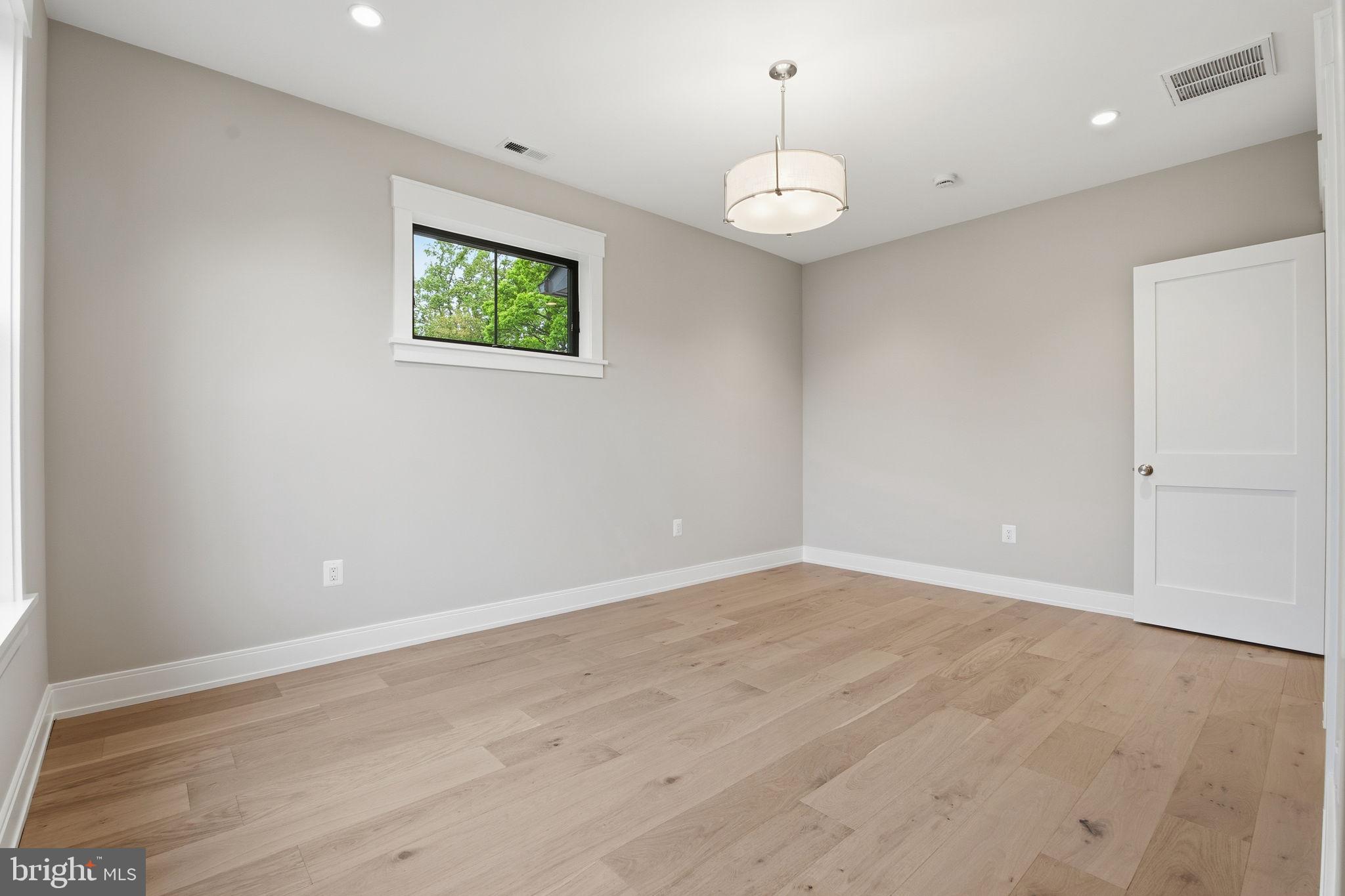 3301 Winnett Road Chevy Chase, MD 20815 - Photo 54 of 85