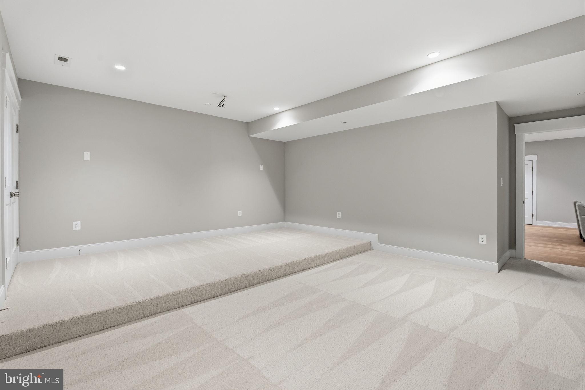 3301 Winnett Road Chevy Chase, MD 20815 - Photo 73 of 85
