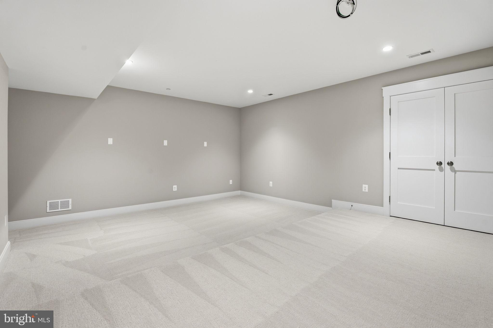 3301 Winnett Road Chevy Chase, MD 20815 - Photo 75 of 85
