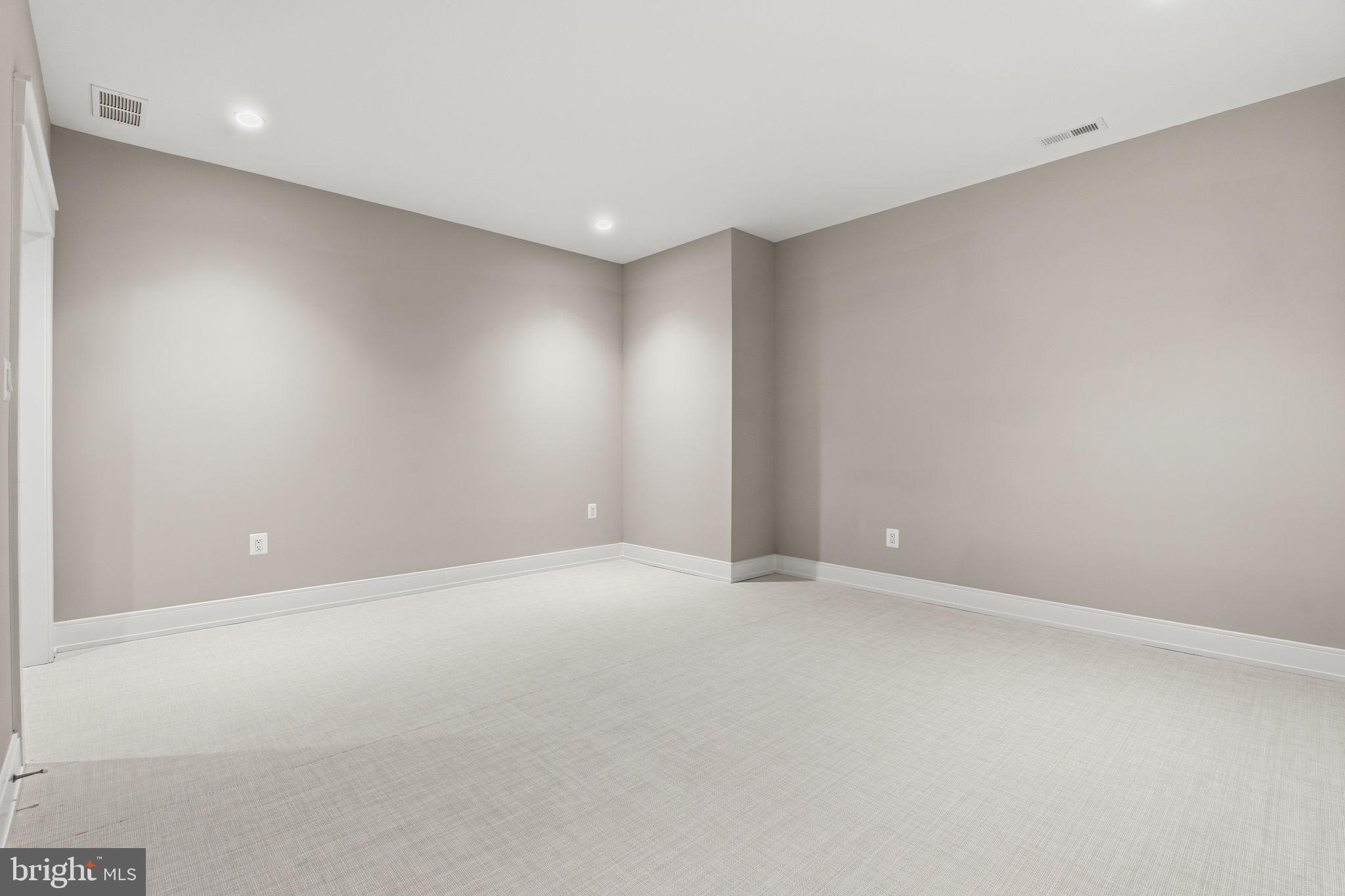 3301 Winnett Road Chevy Chase, MD 20815 - Photo 78 of 85