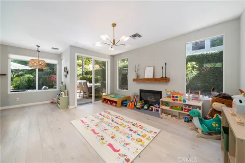 $1,550,000 | 5371 Carmento Drive, Oak Park, CA 91377