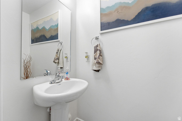 2597 North 500 West Sunset, UT 84015 - Photo 22 of 26