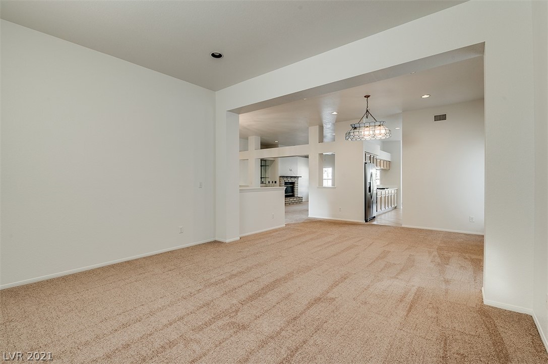 5252 Saranac Road Las Vegas, NV 89130 - Photo 6 of 35 Gallery Image 6