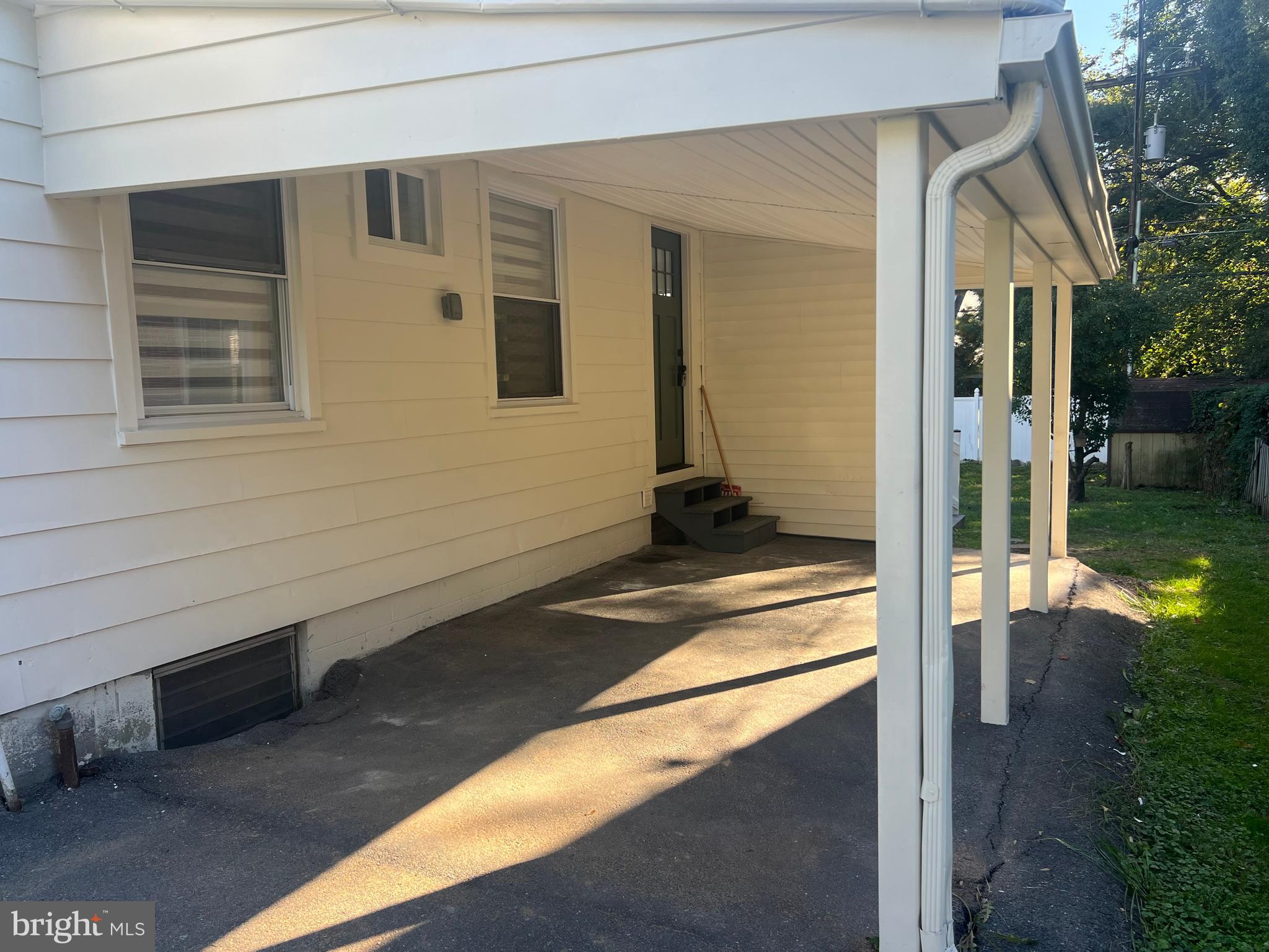 18903 Orchard Terrace Road Hagerstown, MD 21742 - Photo 43 of 43 Carport