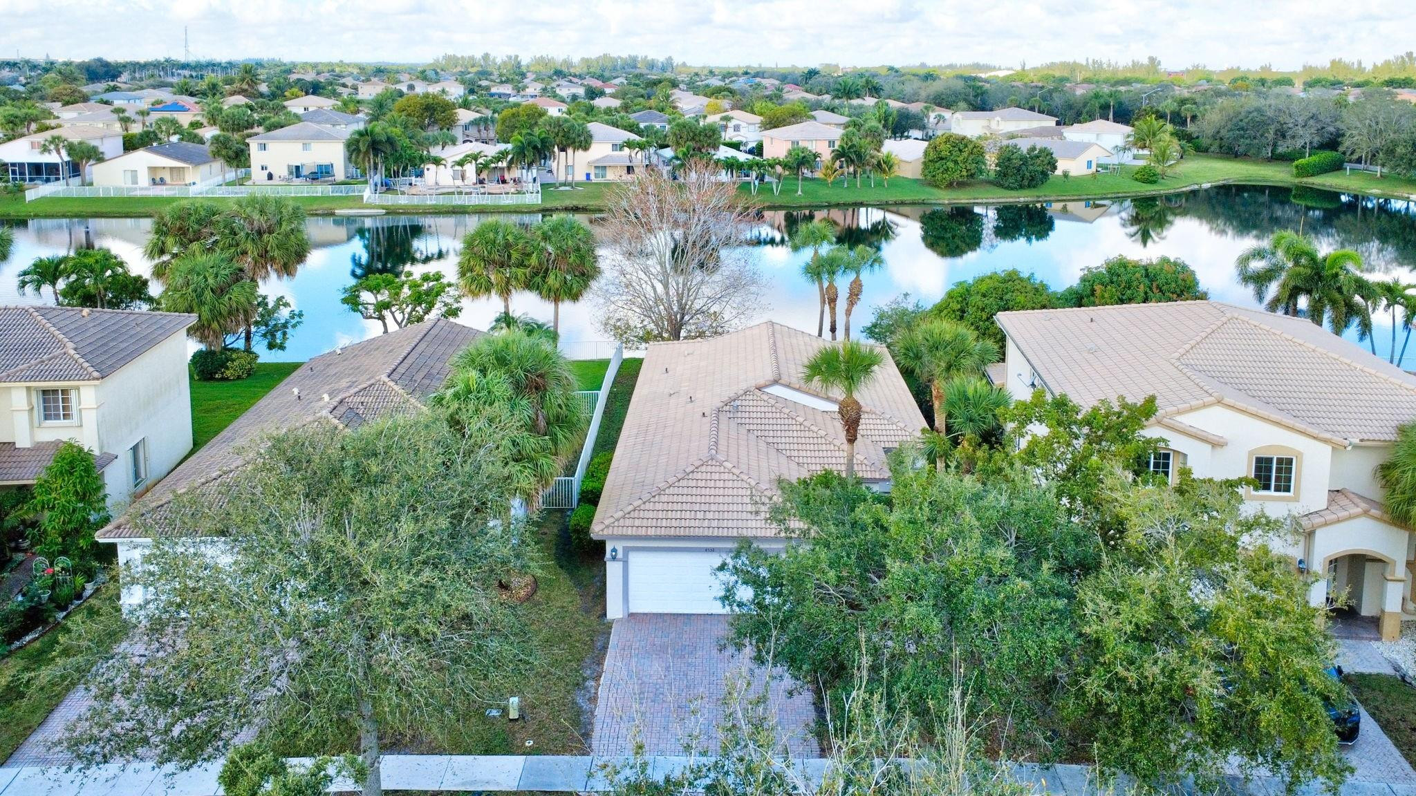 4558 Southwest 125th Lane Miramar, FL 33027 - Photo 38 of 47 Photo 38