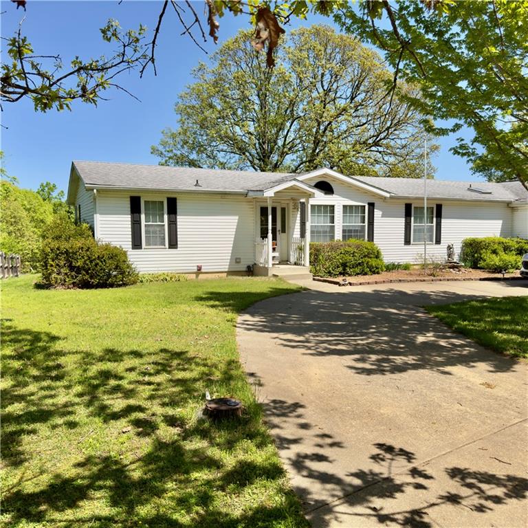 132 Markum Road Gravois Mills, MO 65037 - Photo 2 of 27