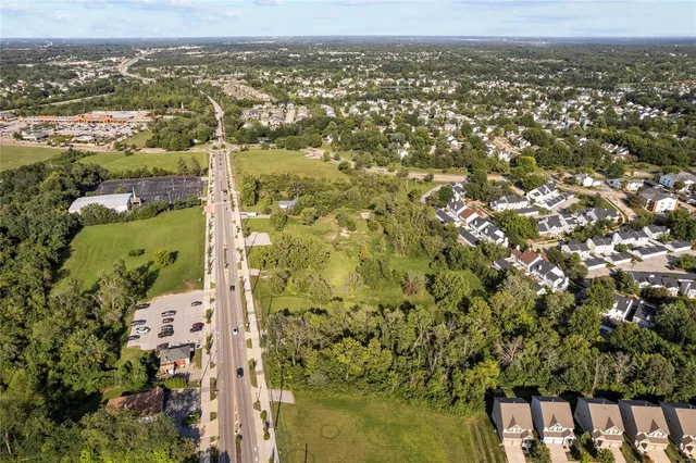 $975,000 | 16830 Manchester Road, Wildwood, MO 63040