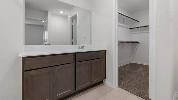 $279,490 | 901 Barton Drive, Ennis, TX 75119