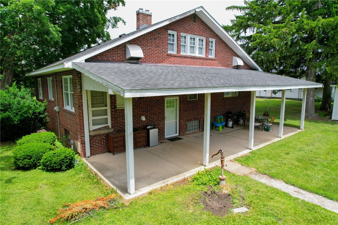 104 East North Street Ridge Farm, IL 61870 - Photo 8 of 36