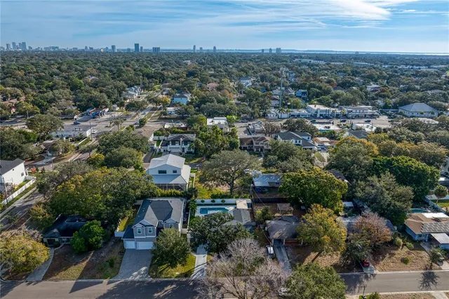 $599,900 | 3605 South Omar Avenue, Tampa, FL 33629