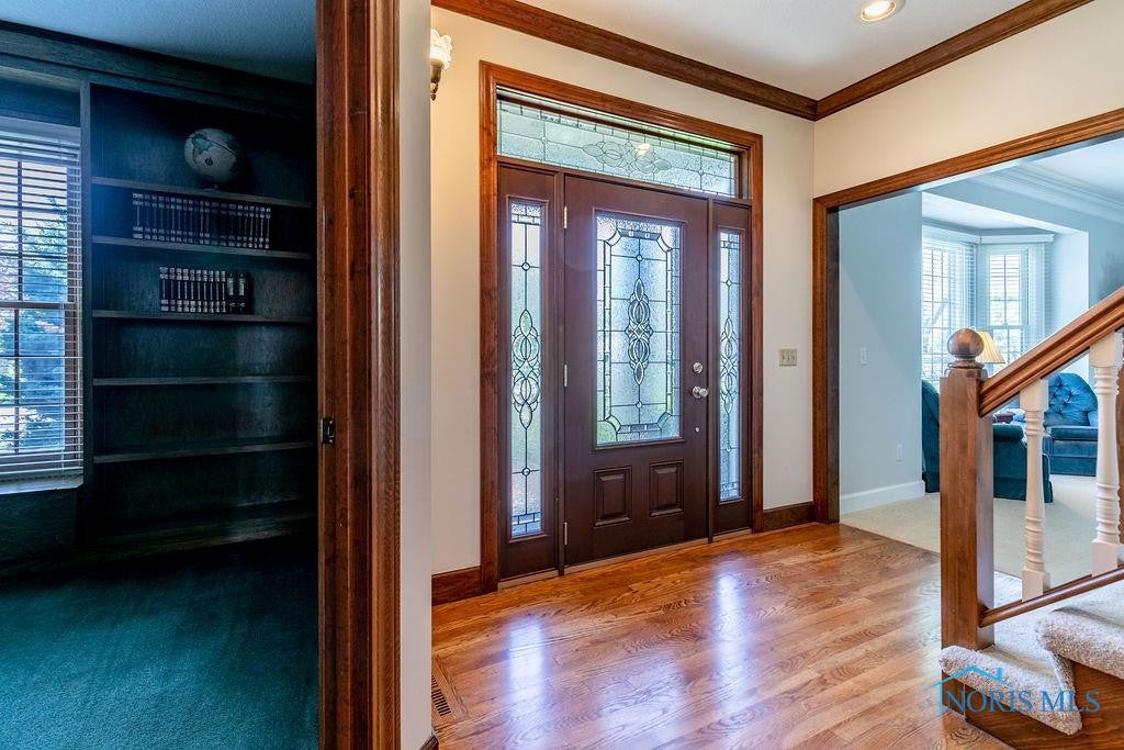 423 Rutledge Court Perrysburg, OH 43551 - Photo 4 of 42 Gallery Image 4