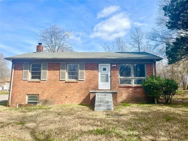 $1,325 | 2219 East Gate City Boulevard, Greensboro, NC 27401