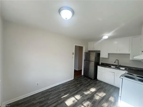 $1,325 | 2219 East Gate City Boulevard, Greensboro, NC 27401