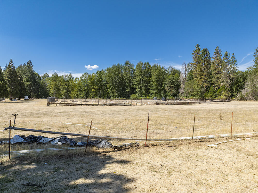 6446 Holland Loop Road Cave Junction, OR 97523 - Photo 53 of 55 54