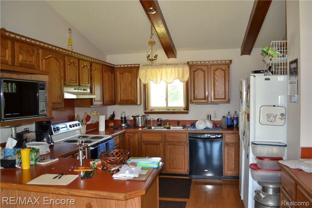 11234 East Carpenter Road Davison, MI 48423 - Photo 3 of 23 DSC_0978.JPG