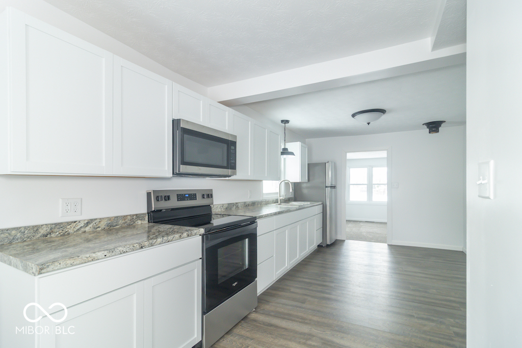 209 South Cory Street Mooreland, IN 47360 - Photo 8 of 31