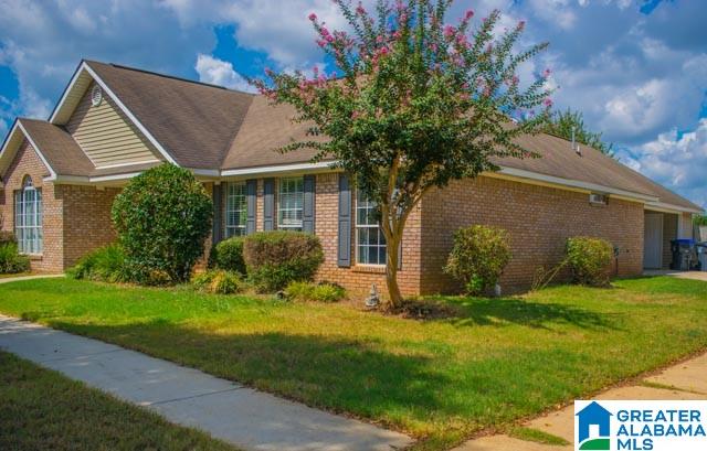 225 Silverstone Lane Alabaster, AL 35007 - Photo 2 of 23