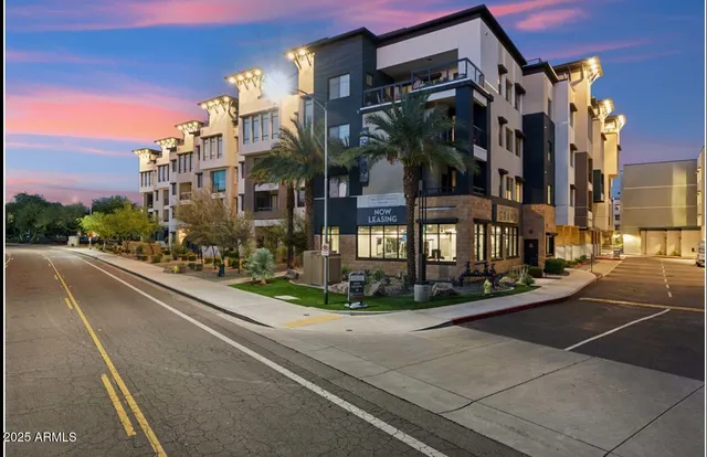 $2,599 | 15501 North Dial Boulevard, Unit B1, Scottsdale, AZ 85260