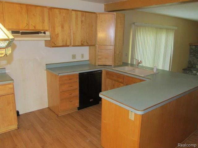 705 Hamlet Road Auburn Hills, MI 48326 - Photo 5 of 27 IMG_2321.JPG