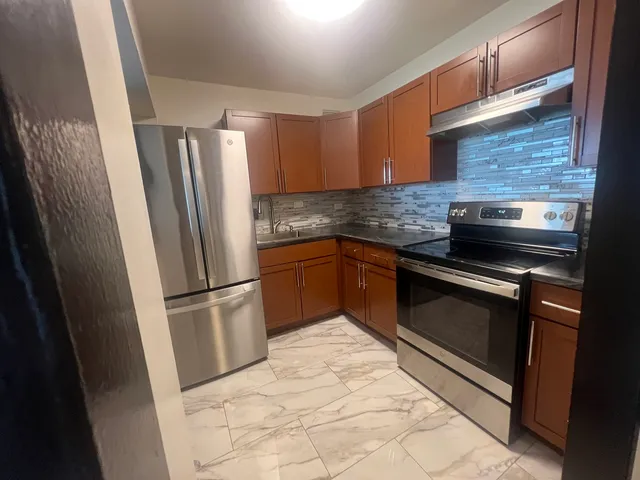 $90,000 | 7337 South South Shore Drive, Unit 519, Chicago, IL 60649