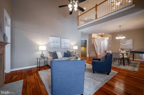 $825,000 | 6005 Piney Grove Way, Gainesville, VA 20155