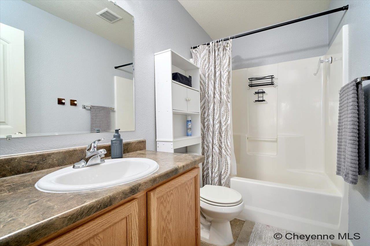 3921 Saddle Ridge Trail Cheyenne, WY 82001 - Photo 17 of 26 Gallery Image 17