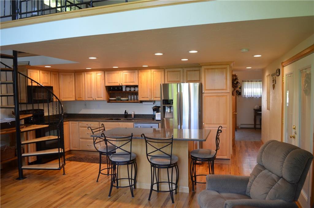 237 Hickory Road Friedens, PA 15541 - Photo 4 of 25 Gallery Image 4