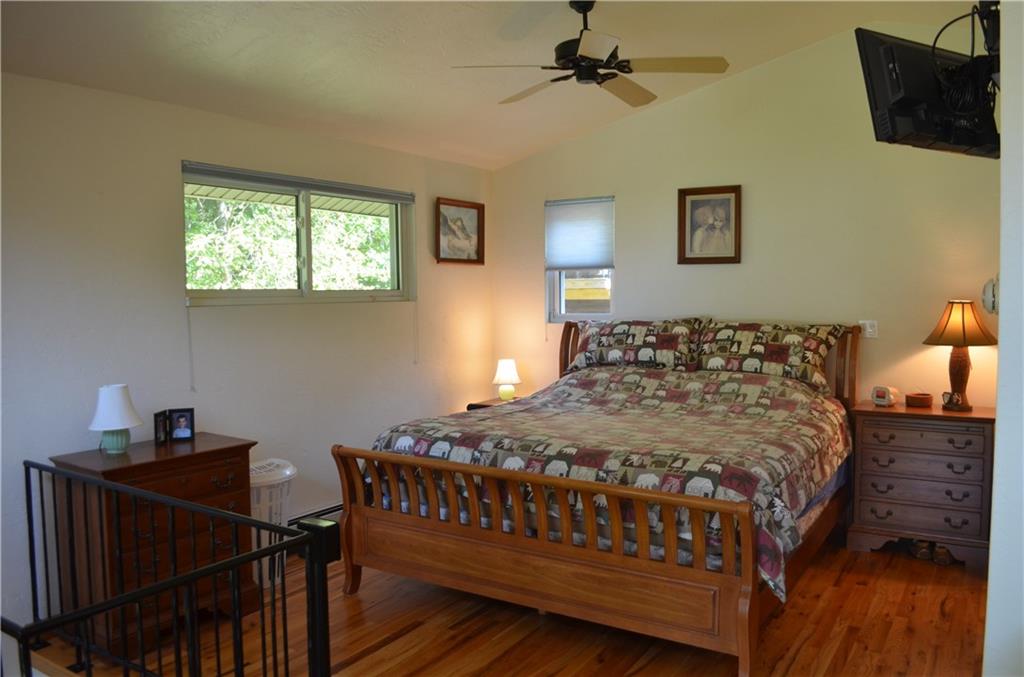 237 Hickory Road Friedens, PA 15541 - Photo 9 of 25 Gallery Image 9