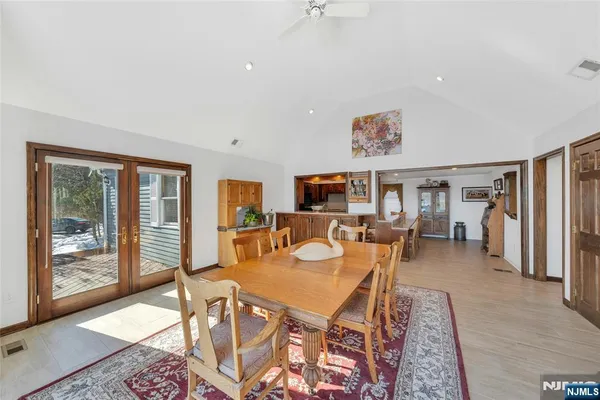 $1,395,000 | 12 Laurel Hill Drive, Newfoundland, NJ 07435