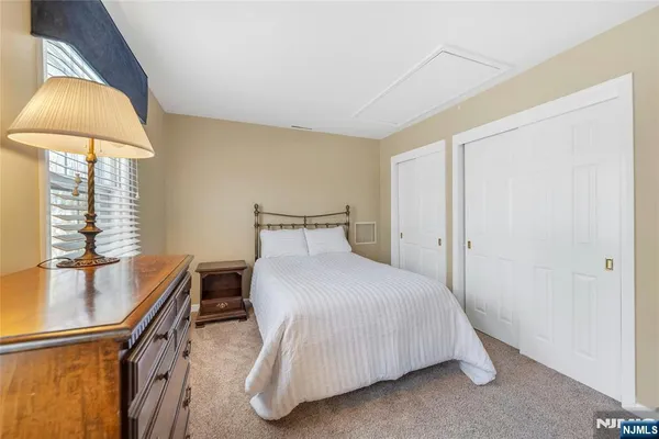 $1,395,000 | 12 Laurel Hill Drive, Newfoundland, NJ 07435